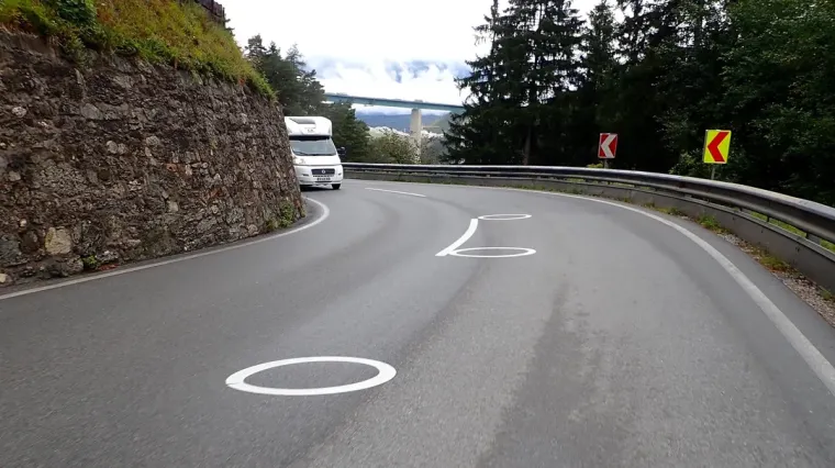 Niču u brojnim europskim zemljama, a znate li čemu služe ovi krugovi na cesti?