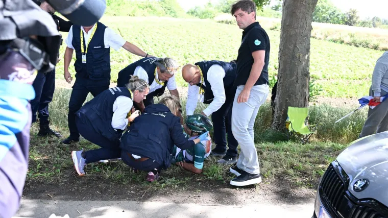 Šokantne scene s Tour de Francea: Sudar pri 60 km/h pokazao koliko je biciklizam zapravo opasan