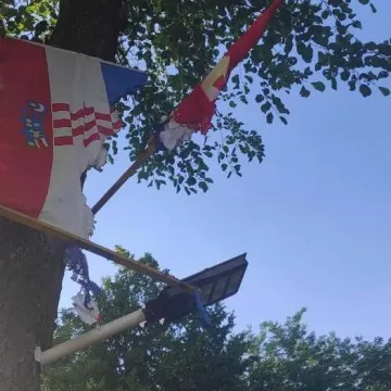 U susjedstvu zapalili hrvatsku zastavu, sve ima veze s Thompsonovim koncertom?