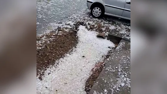 Jaka tuča na području Našica, u trenutku je sve zabijelilo