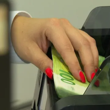 Štednja u Hrvatskoj porasla za 1,6 milijardi eura, ali trećina nema ni euro na računu!
