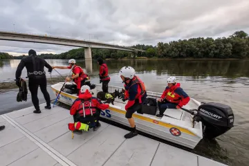 Nova potraga kod Osijeka: Pomaže tim za spašavanje na vodi, HGSS. Uključili i pse...