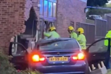 BMW-om se zakucao u starački dom i probio zid: U bolnici završilo osam ljudi