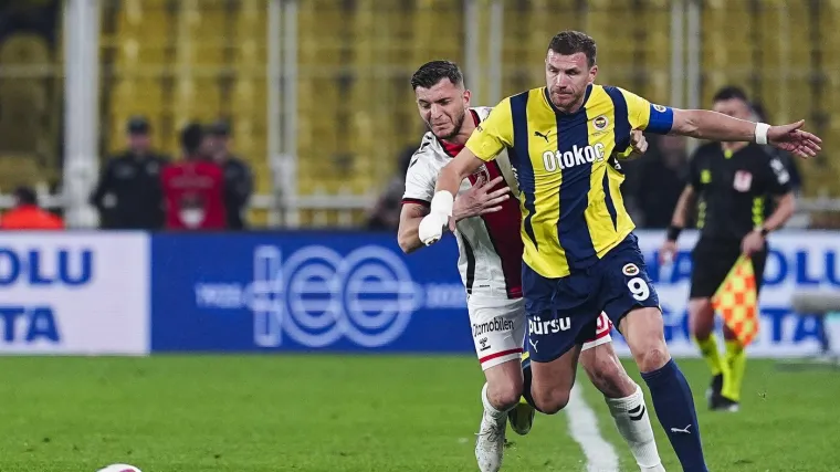 Ništa od Hajduka: Edin Džeko službeno predstavljen u novom klubu