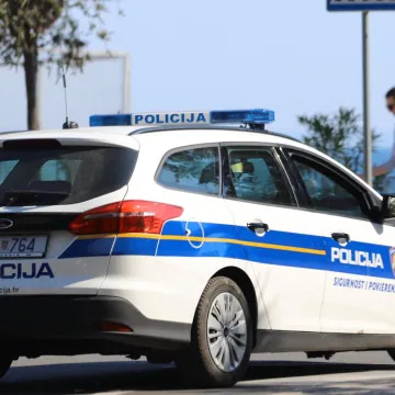 Automobil pokosio ženu i dijete u Splitu: Prevezeni u bolnicu