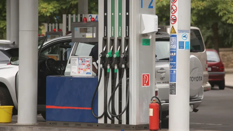 Trebate na benzinsku? Pričekajte do utorka: Ovo su nove cijene goriva!