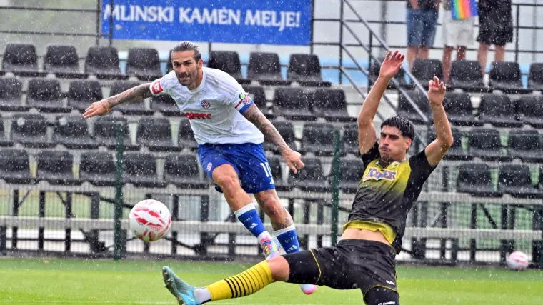 Svi žele vidjeti Bijele: Hajduk rasprodaje stadione i na prijateljskim utakmicama