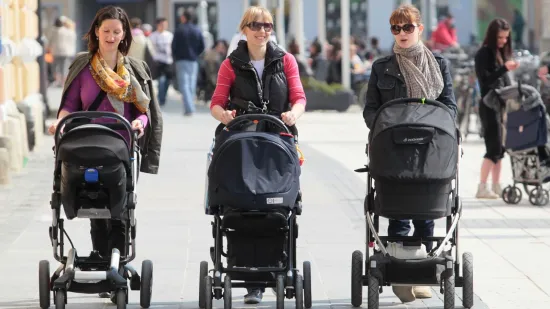 Vino, med pa sve do 14.000 eura za rođenje djeteta: Ovo su demografske mjere u gradovima i općinama