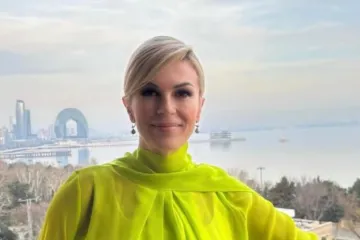 Kolinda Grabar-Kitarović objavila selfie i otkrila u kojoj zemlji odmara