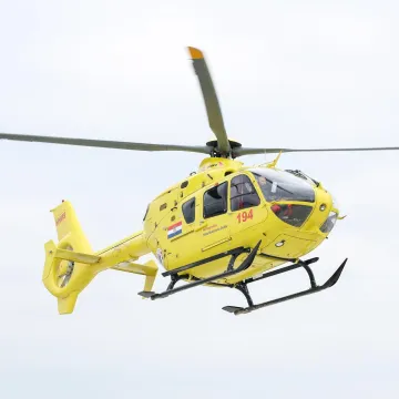 Biciklist iz Njemačke jurcao pa sletio u provaliju: Prevezen u bolnicu helikopterom