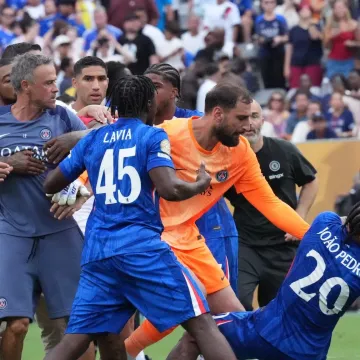 Tučnjava nakon finala klupskog SP-a: Luis Enrique udario zvijezdu Chelseaja, Trump gledao nevjerojatne scene