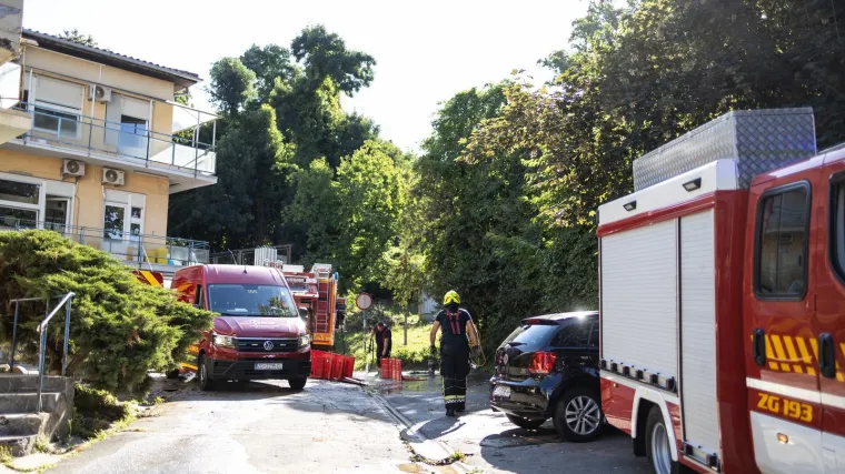 Šire se užasni prizori nezapamćene drame u Zagrebu: Potopljen podrum, garderoba...