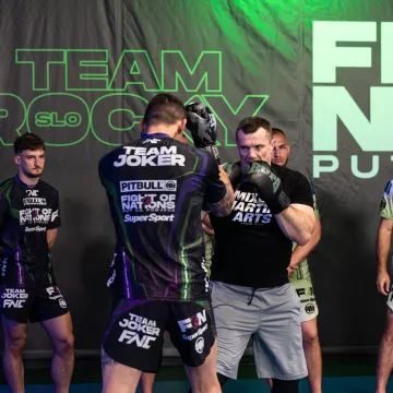 Kakva privilegija! Cro Cop stiže u pomoć mladim borcima u reality showu