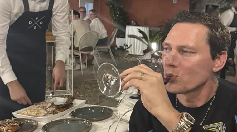 DJ Tiësto se počastio hrvatskom kuhinjom: Pozirao u splitskom restoranu