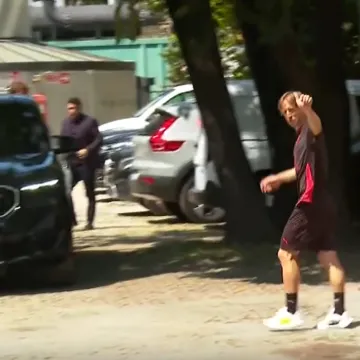 Ovako je Modrić dočekan nakon liječničkog pregleda, evo što je rekao nakon izlaska iz klinike