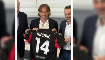 Luka je sletio, potpisao ugovor, a pogledajte kako je u Milanu obilježen 'Modrić Day'