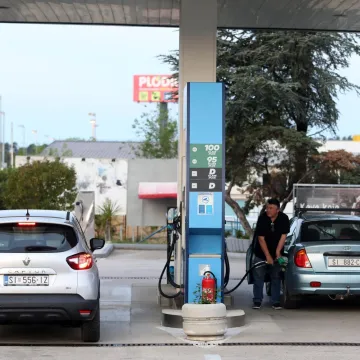 Kraj jeftinog goriva? Stručnjak Davor Štern otkriva čeka li vozače šok i divljanje cijena