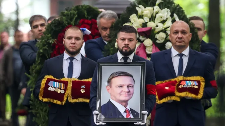 Sindrom iznenadne smrti među elitom: 'Bogataše je nemoguće ubiti bez odluke države'