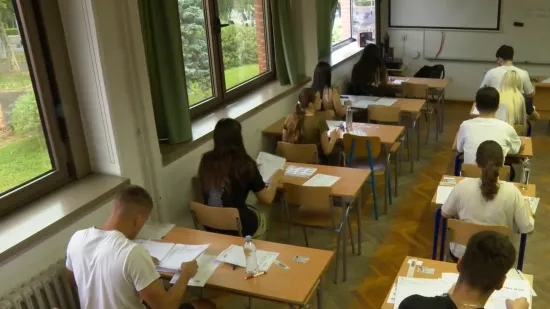 Čak 935 maturanata predalo je prazan esej, donosimo detalje o državnoj maturi