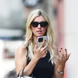 Kako izgleda mlađa sestra Paris Hilton? Viđena na Manhattanu, teško ih je razlikovati
