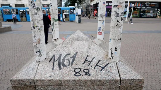 Prvo banu prerezali grkljan, sad napisali oznake 'HH' i '88': Imaju zlokobno značenje