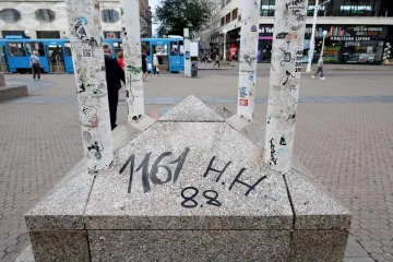 Prvo banu prerezali grkljan, sad napisali oznake 'HH' i '88': Imaju zlokobno značenje