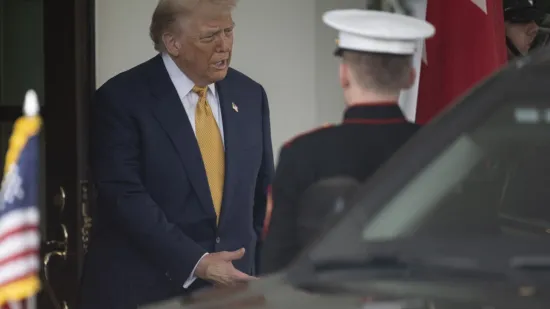 Misterij šake Donalda Trumpa, krenule teorije: 'I ranije je imao slične tragove...'