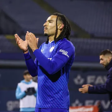 Dinamo potvrdio da Mmaee napušta klub, komentari navijača su brutalni