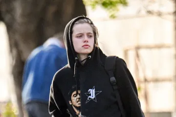 Angelina Jolie prolazi kroz teško razdoblje: Slomljena zbog odlaska kćeri Shiloh iz obiteljskog doma
