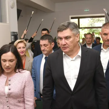 Pratite obraćanje predsjednika Zorana Milanovića