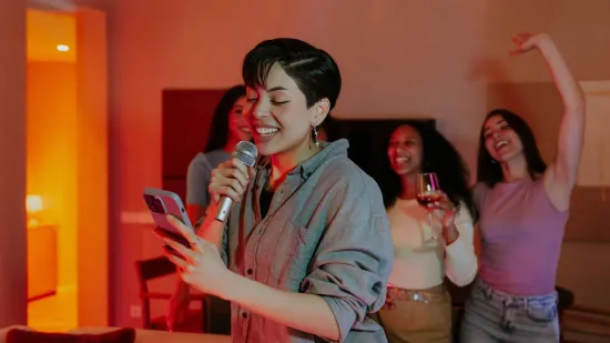 Međunarodni je dan karaokea, a ovi znakovi se nikada ne bi trebali prijaviti: Rođeni su antitalenti