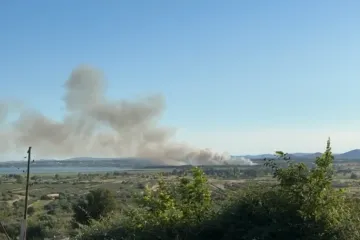 Razbuktao se požar u Pakoštanima: Kao iz 'Apokalipse danas', pogledajte snimku