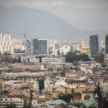 Hrvatska dobila packu u Sarajevu, ispred veleposlanstva osvanula - 'radioaktivna' bačva