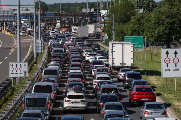 Od ovih scena svi zaziru: Krkljanac u smjeru mora, stvaraju se kilometarske kolone