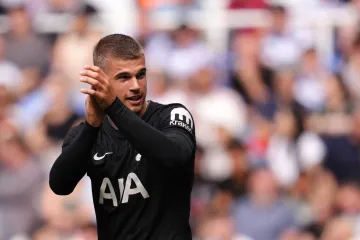 Debi iz snova: Luka Vušković zabio i asistirao u osam minuta prve utakmice za Tottenham