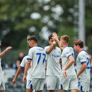 Dinamo se vratio na Maksimir: Stigli su sastavi za dvoboj protiv Ukrajinaca, McKenna i Beljo ni na klupi
