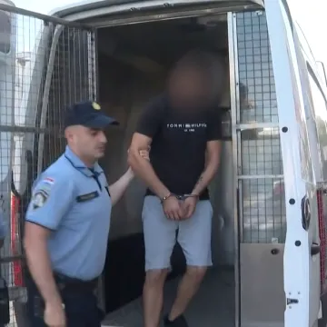 Ovo je otac zbog kojeg je dijete u komi: 'Snažno je tresao bebu, trebalo mu je više od sat vremena da nazove Hitnu'
