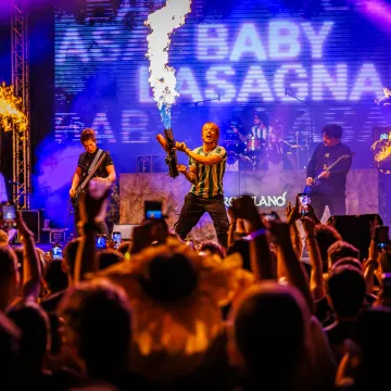 Drugi dan Forestlanda! Baby Lasagna doveo atmosferu do usijanja