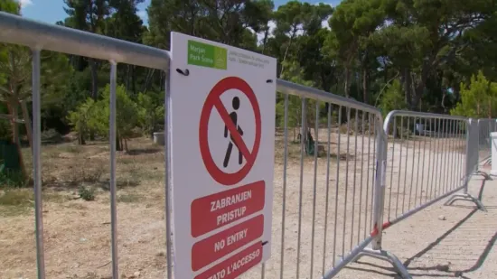 Hlada nigdje, ograde svuda: Evo kakvo je stanje s popularnom splitskom plažom