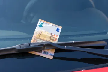 Ako na vjetrobranu svog auta ugledate novčanicu od 50 eura, odmah se udaljite što dalje