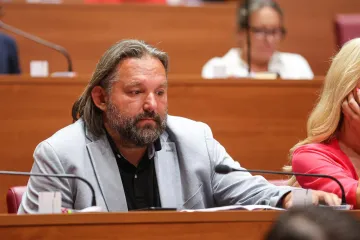 Pazite koliko je neopravdanih dana SDP-ovac skupio u Saboru: Sada će dobiti po džepu