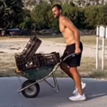 Slavni Splićanin ima milijune, a pazite kako provodi ljetovanje: 'Uvijek ima posla'