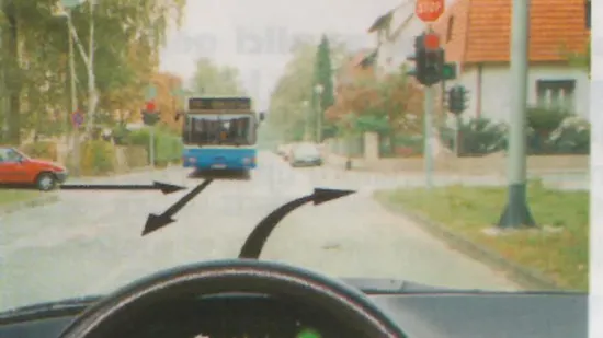 Hrvati poludjeli zbog ovog raskrižja na ispitu iz propisa: Znate li vi tko ovdje ima prednost?