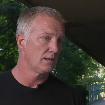 Legendarni frontman Queens of The Stone Age za Direkt o Trumpu, Coldplay ljubavnicima i bivšoj iz Hrvatske