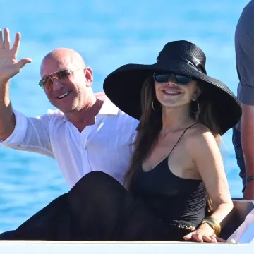Bezos i Lauren na medenom mjesecu iz snova: Putuju po Europi i troše milijune
