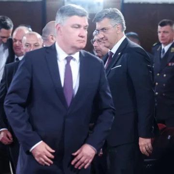 Milanović prekida tradiciju: Neće u otvorenom vozilu proći pokraj sudionika mimohoda. Ovo je razlog