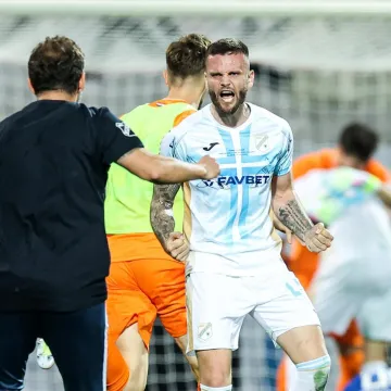 Dan nakon Ludogoreca, Rijeka potpisala važnog igrača! Sjajni stoper ostaje na Rujevici