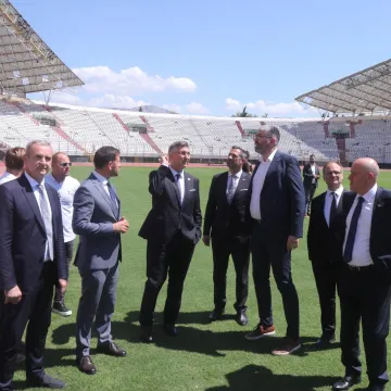 Novi stadion ili obnova Poljuda? Šuta najavio referendum, Vlada obećala pomoć