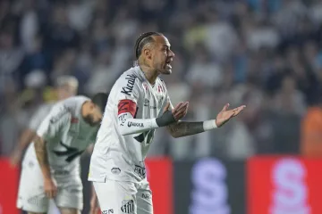 Utakmica iz noćne more za Neymara: Slavio nepostojeći gol pa se svađao s navijačem