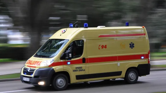 Mladić (18) plutao bez svijesti u moru kod Pule: Prevezen je u bolnicu